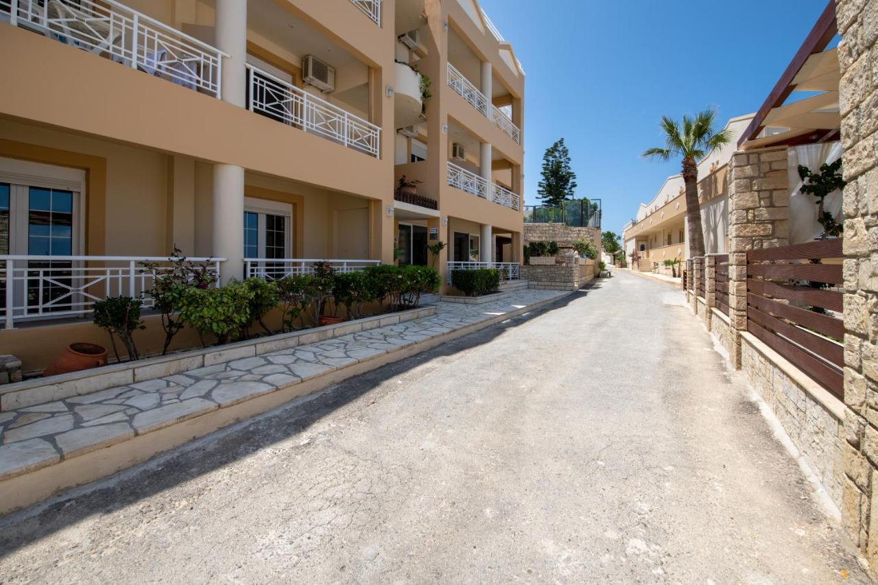 Sunrise Apartments สฟากากิ ภายนอก รูปภาพ